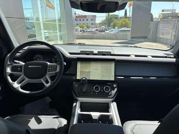 Land Rover Defender 110 D250 — photo 8