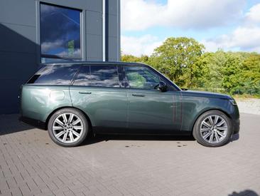 Land Rover Range Rover D350 — photo 40