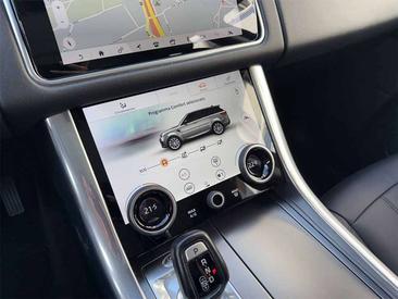 Land Rover Range Rover Sport D250 — photo 16