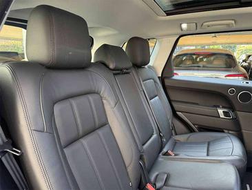 Land Rover Range Rover Sport D250 — photo 19