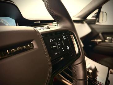 Land Rover Range Rover Sport SV — photo 22