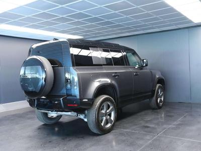Land Rover Defender 110 D250