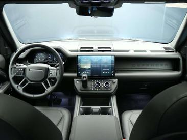 Land Rover Defender 110 D250 — photo 9