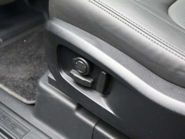 Land Rover Defender 110 D250 — photo 6