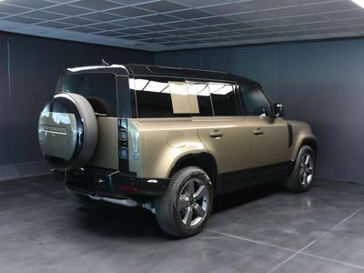 Land Rover Defender 110 D250