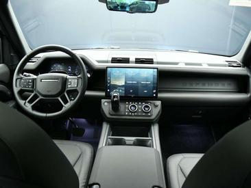 Land Rover Defender 110 D250 — photo 10