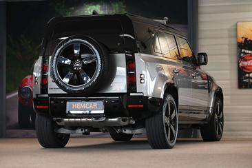 Land Rover Defender 110 P400e — photo 32