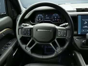 Land Rover Defender 110 D250 — photo 10