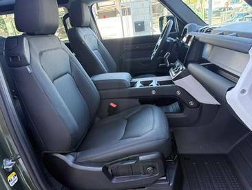 Land Rover Defender 90 D250 — photo 6