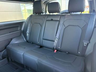 Land Rover Defender 90 D250 — photo 11