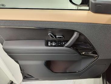 Land Rover Range Rover Sport D250 — photo 36