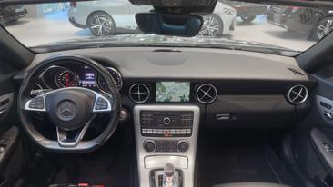 Mercedes SLC Roadster 180 — photo 9