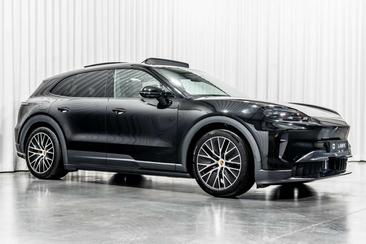 Porsche Cayenne Electric — photo 6