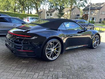 Porsche 911 Cabriolet Carrera — photo 2