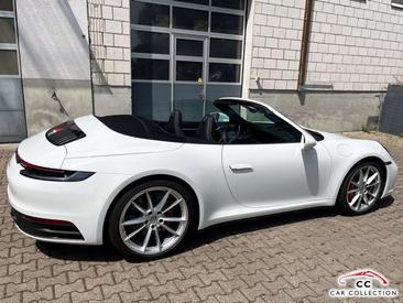 Porsche 911 Cabriolet Carrera 4S — photo 12