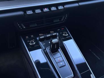 Porsche 911 Cabriolet Carrera — photo 20