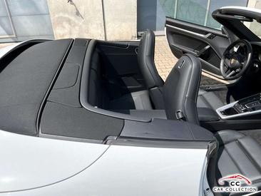 Porsche 911 Cabriolet Carrera 4S — photo 44
