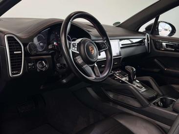 Porsche Cayenne III — photo 23