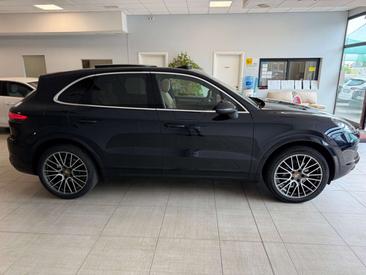 Porsche Cayenne III — photo 4