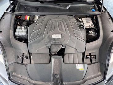 Porsche Cayenne III — photo 34