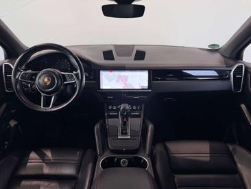 Porsche Cayenne III — photo 36