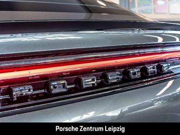 Porsche Cayenne III — photo 14