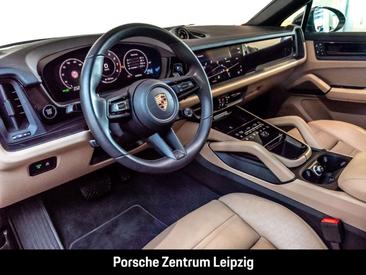 Porsche Cayenne III — photo 15