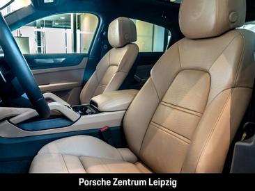 Porsche Cayenne III — photo 17