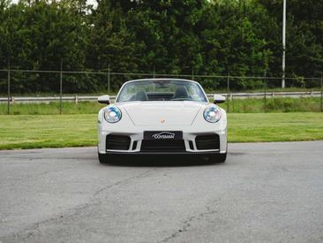 Porsche 911 Cabriolet Carrera — photo 6
