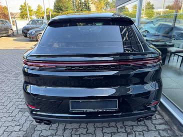 Porsche Cayenne III — photo 3