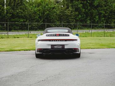 Porsche 911 Cabriolet Carrera — photo 16