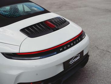 Porsche 911 Cabriolet Carrera — photo 18
