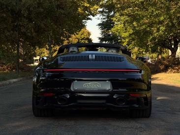 Porsche 911 Cabriolet Carrera — photo 18