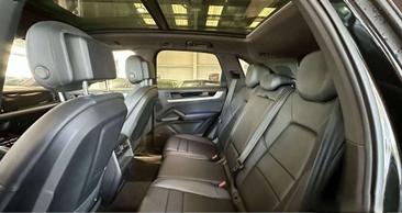Porsche Cayenne III — photo 11