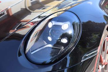 Porsche 911 Cabriolet Carrera 4S — photo 33