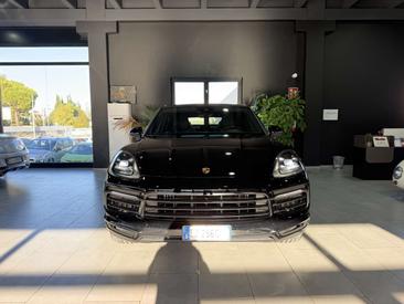 Porsche Cayenne III — photo 4