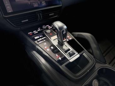 Porsche Cayenne III — photo 10