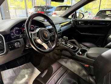 Porsche Cayenne III — photo 11