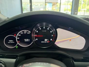 Porsche Cayenne III — photo 13