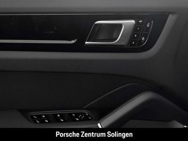 Porsche Cayenne III — photo 13