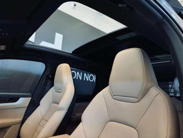 Porsche Cayenne III — photo 11