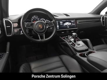 Porsche Cayenne III — photo 19