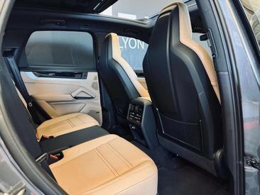 Porsche Cayenne III — photo 19