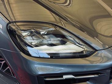 Porsche Cayenne III — photo 28