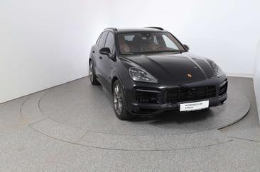 Porsche Cayenne III — photo 2