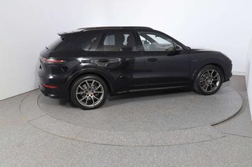 Porsche Cayenne III — photo 4