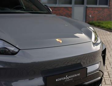 Porsche Cayenne Electric — photo 9