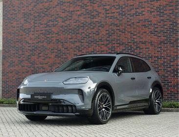 Porsche Cayenne Electric — photo 16