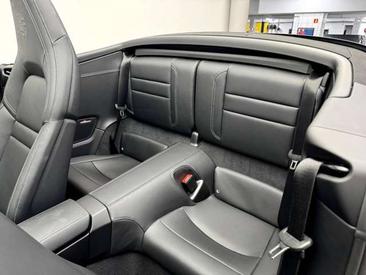Porsche 911 Cabriolet Carrera — photo 8