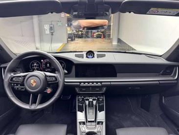 Porsche 911 Cabriolet Carrera — photo 9